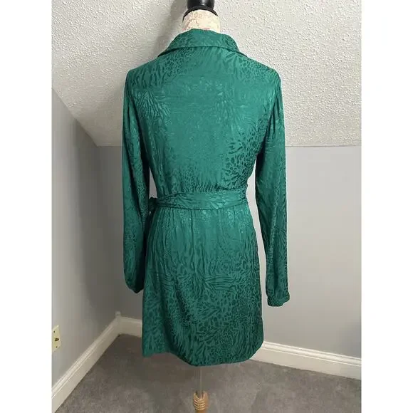 EUC Lilly Pulitzer Nicolina Womens Dress Long Sleeve Evergreen Party Animal Sz 8 - Picture 3 of 11